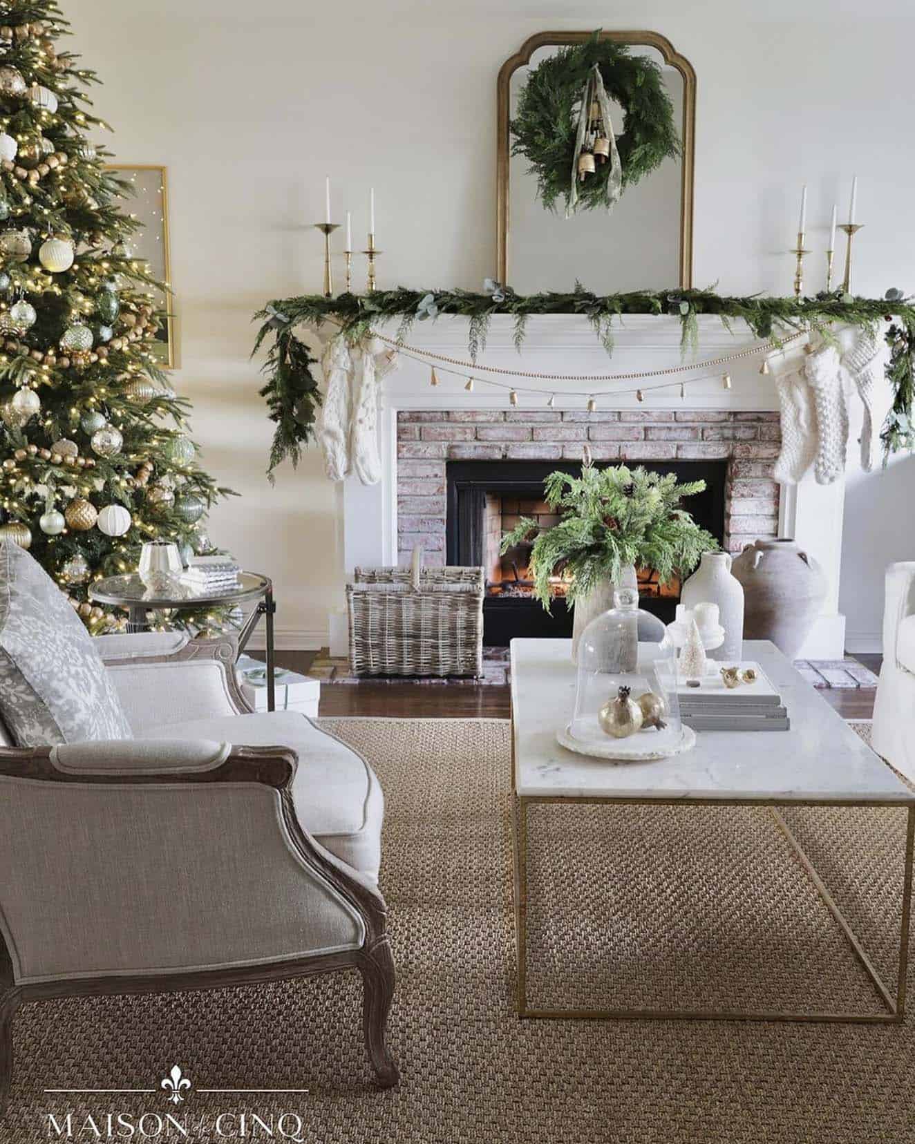 Wishing You A Very Merry Christmas: 80 Decorating Ideas To Inspire-75