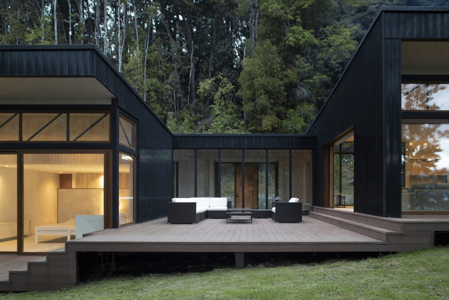 智利 Patagonia 湖畔复杂建筑设计丨Estudio Base Arquitectos-8
