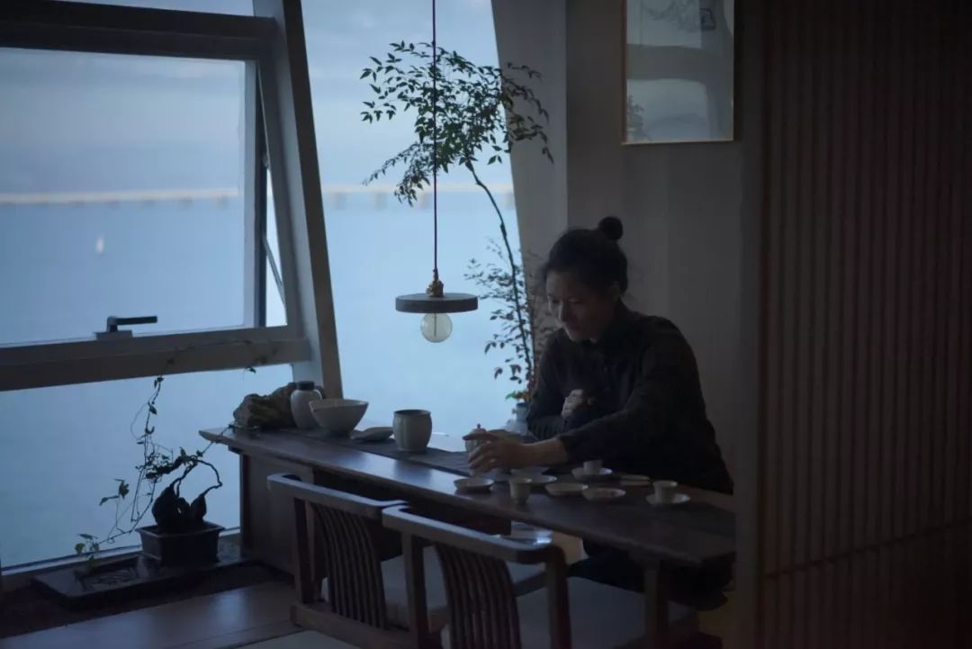 厦门墨问素简茶阅空间——品茗观海的休闲文化胜地-18