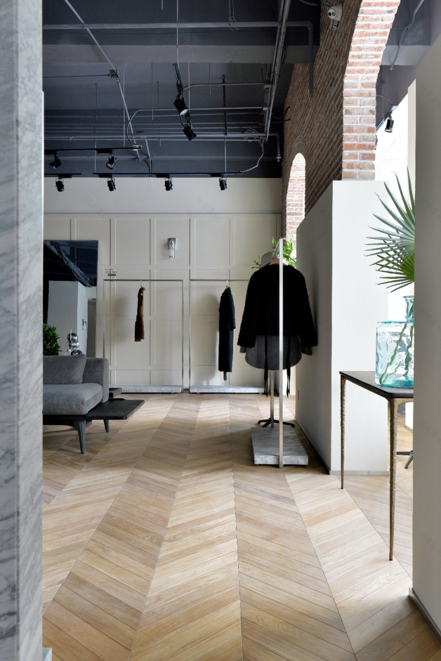 太原“晞庭设计师品牌店” 舒之家 女装店-25