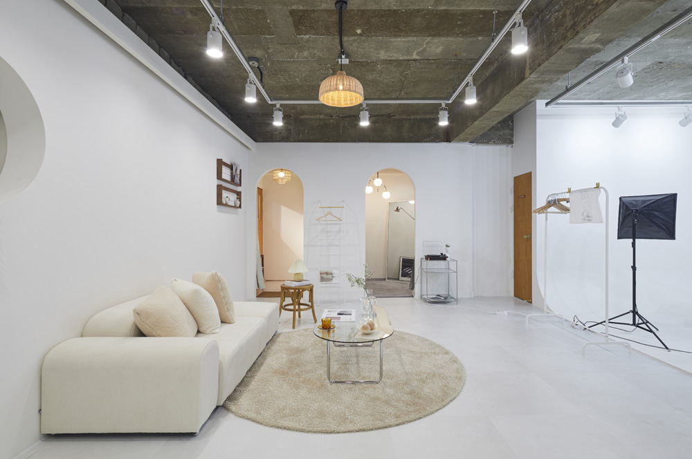 25 平米工作室，极简设计惊艳亮相-4