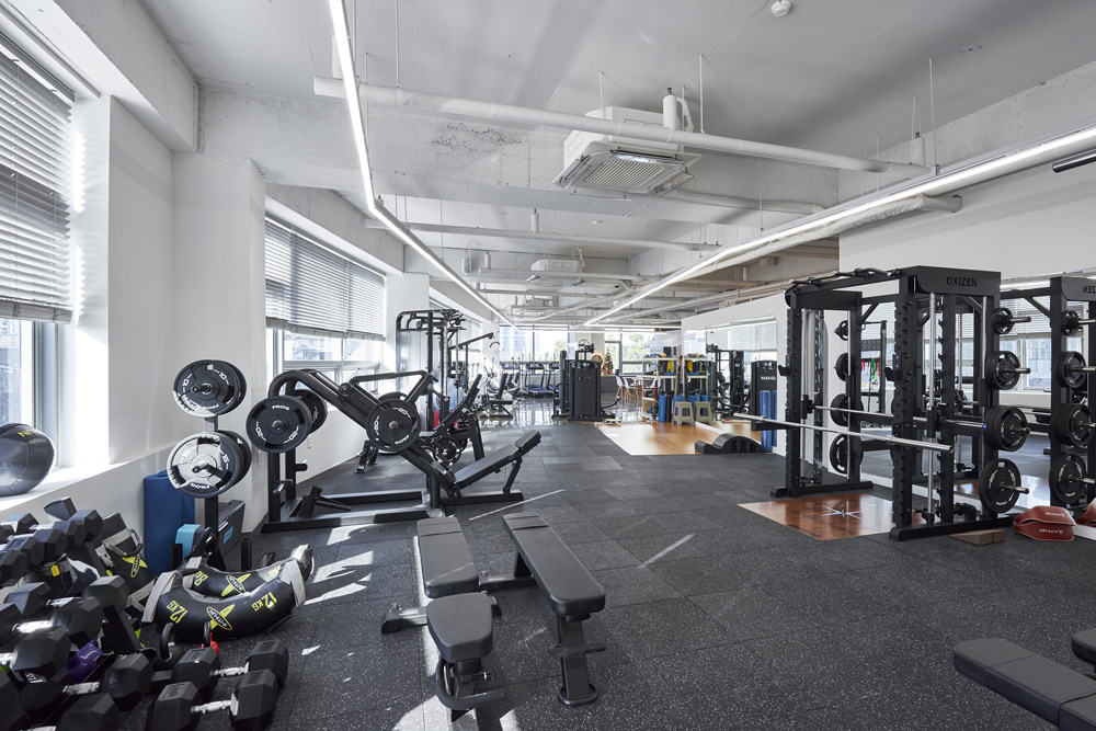 简约白调，70 平私人健身中心的精致设计-14