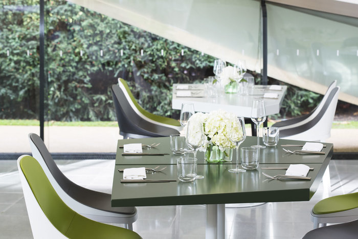 餐厅 The Magazine 英国 伦敦 Zaha Hadid 未来-4