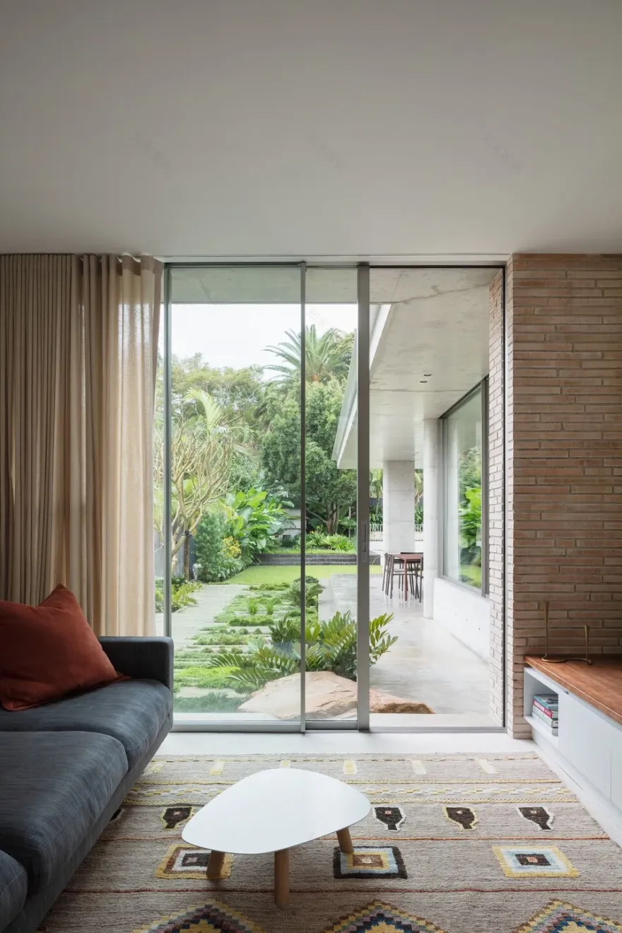 Little Manly House · 澳大利亚现代简约私人住宅丨澳大利亚新南威尔士丨CHROFI-31