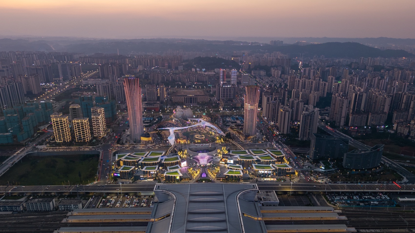 宜宾高铁枢纽门户区开发项目丨中国宜宾丨佩里克拉克建筑师事务所,四川省建筑设计研究院等-70