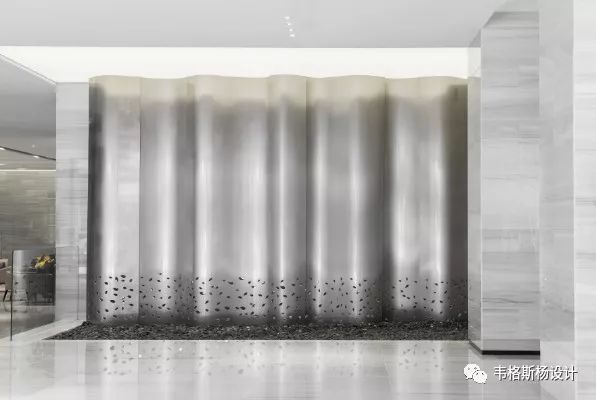 蓝郡公馆销售中心 | 简约纯粹,展现空间张力-12