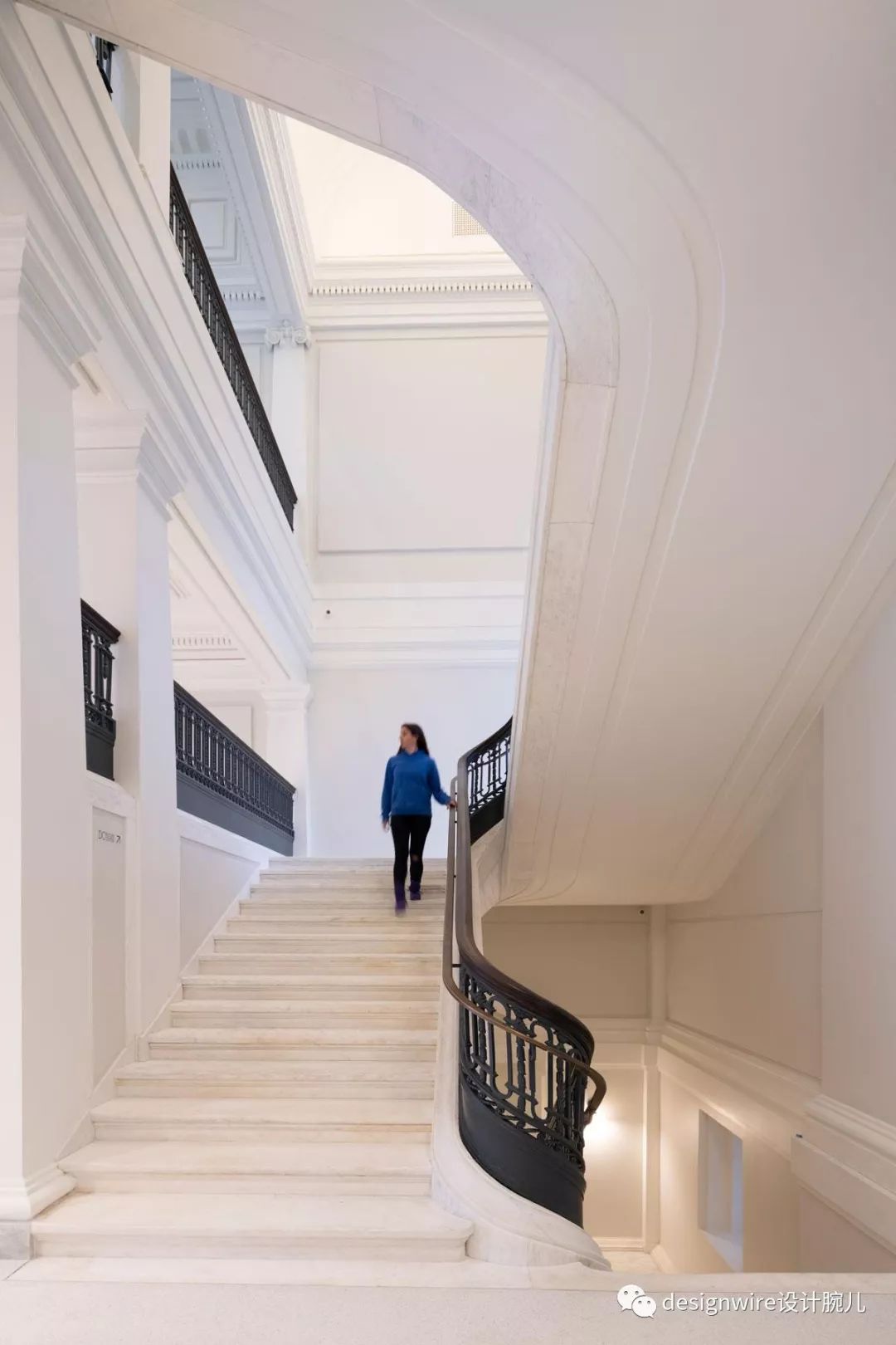 全球首个水上漂浮苹果店,创新设计诠释品牌理念-127