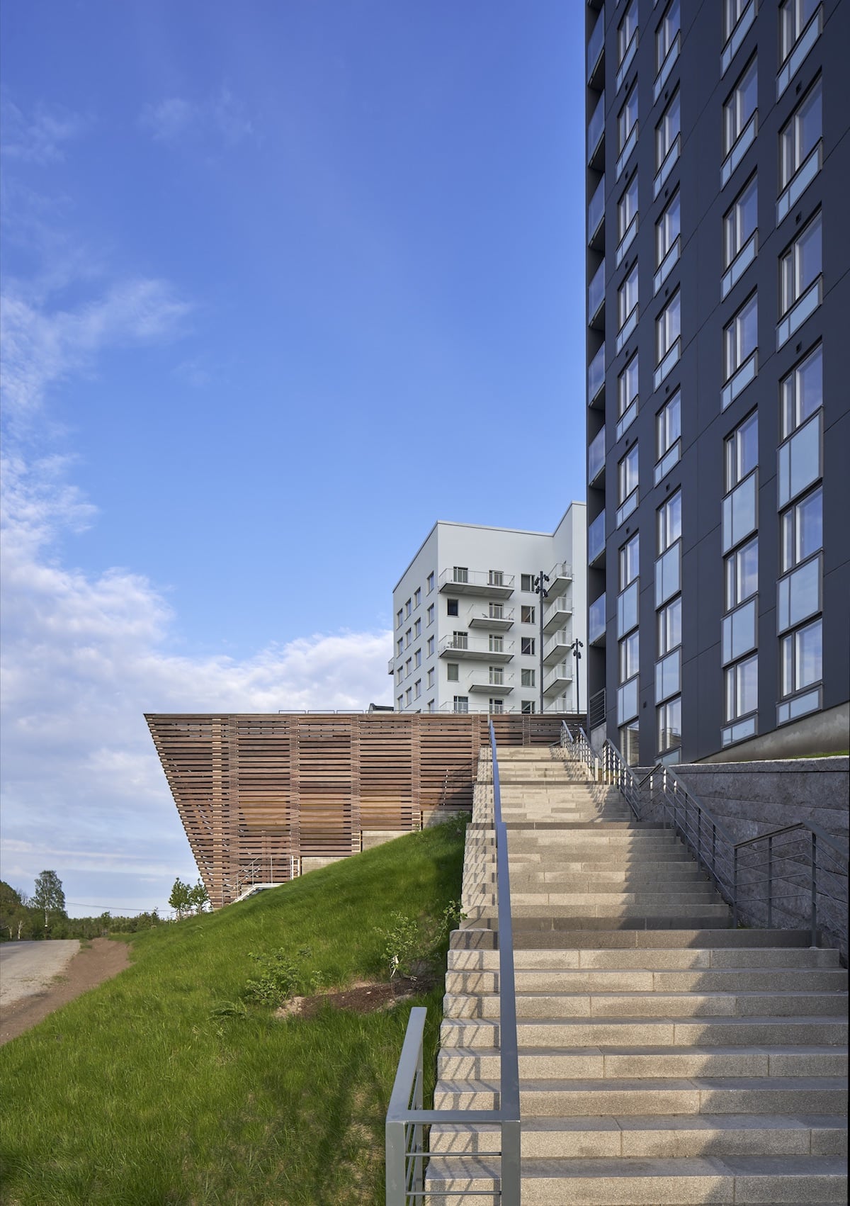 云客比的倾斜步道与全景露台-9