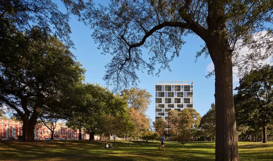 太阳能助力的环保建筑 · 芝加哥的冬至塔丨美国芝加哥丨Studio Gang-2