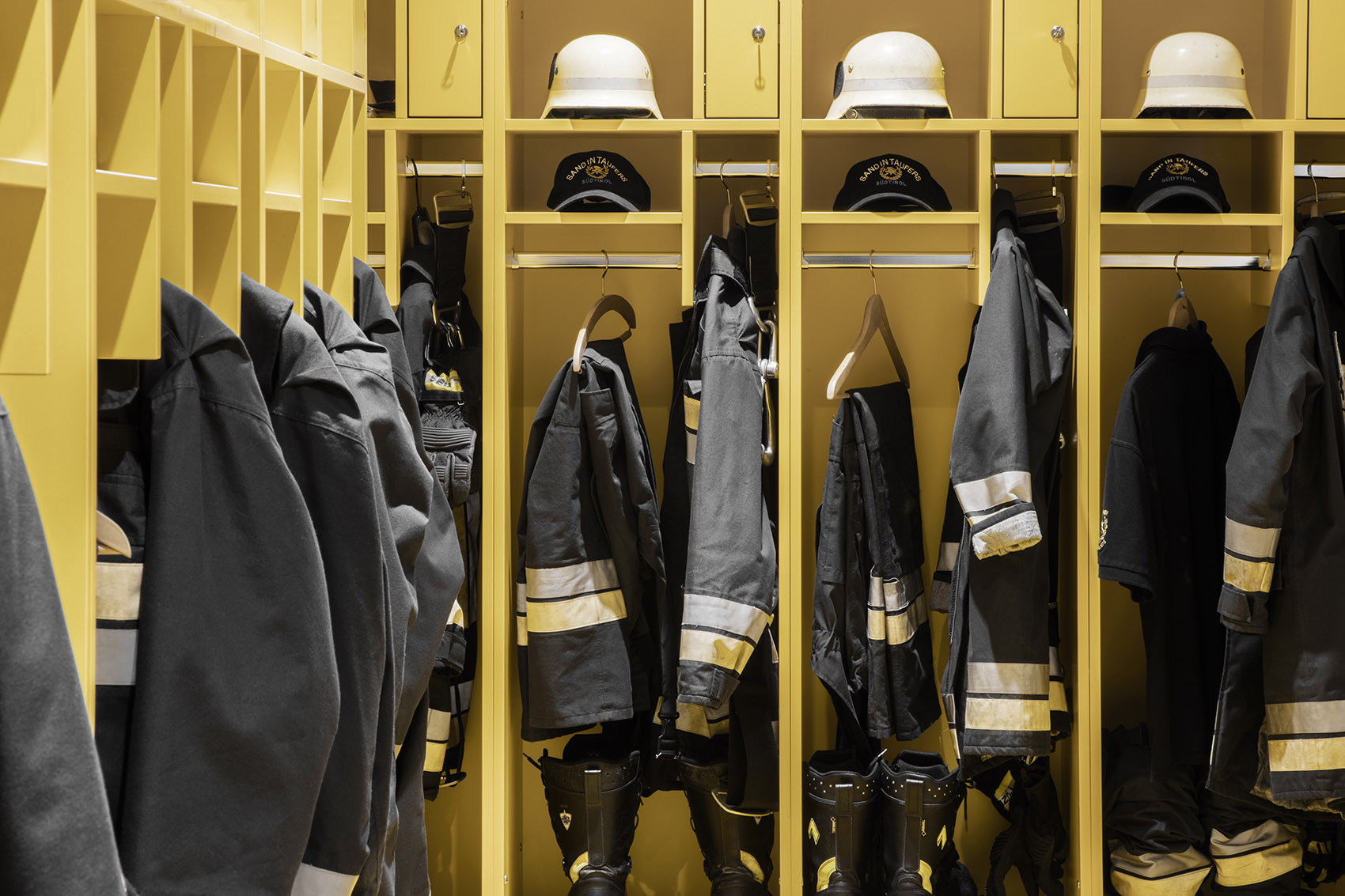 意大利 Sand in Taufers 消防站 / Pedevilla Architects-29