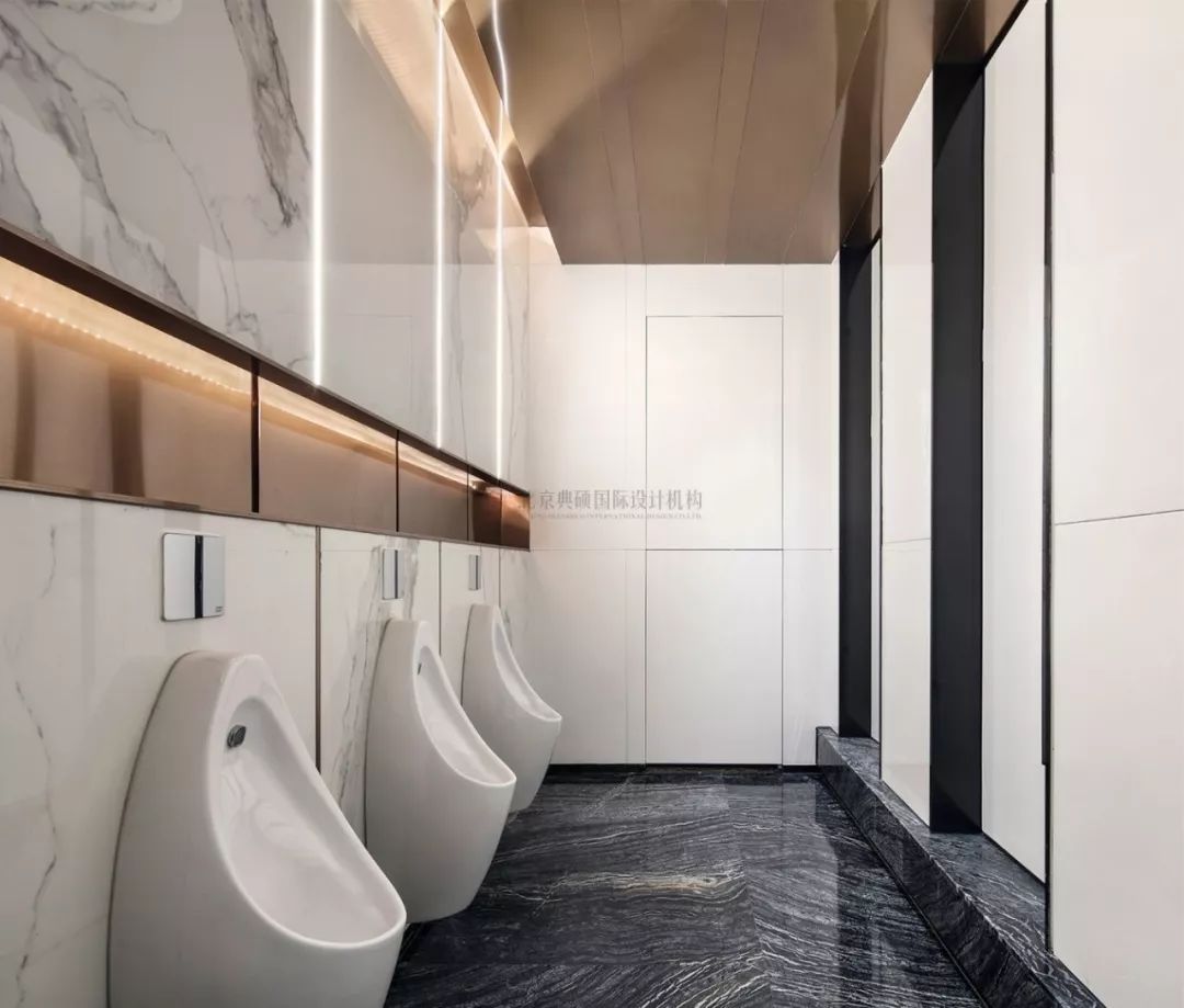 典硕国际设计机构打造的现代中式办公空间-41