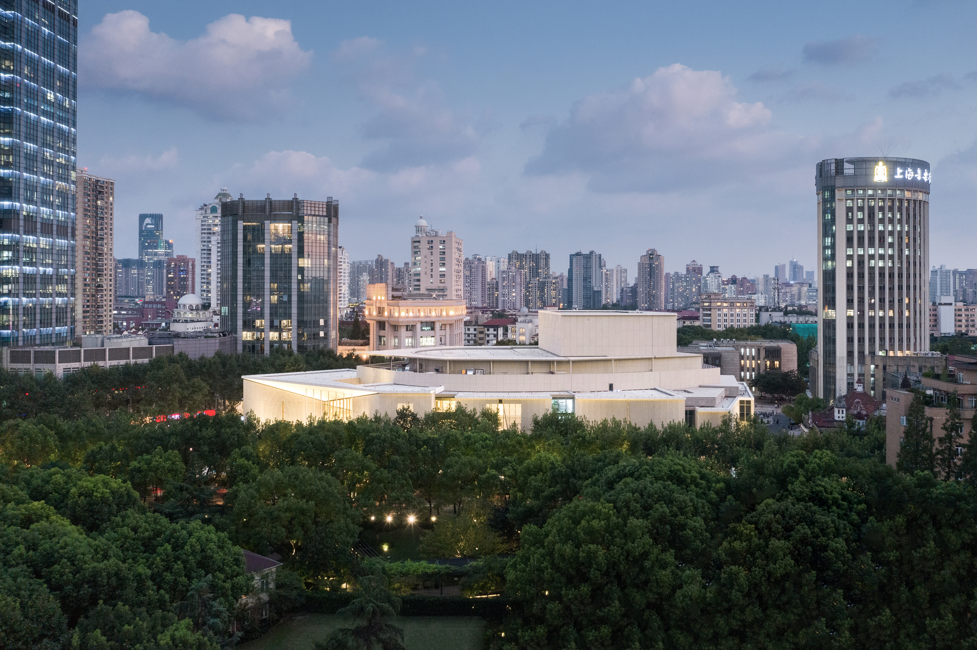 Shangyin Opera House  / Christian de Portzamparc-29