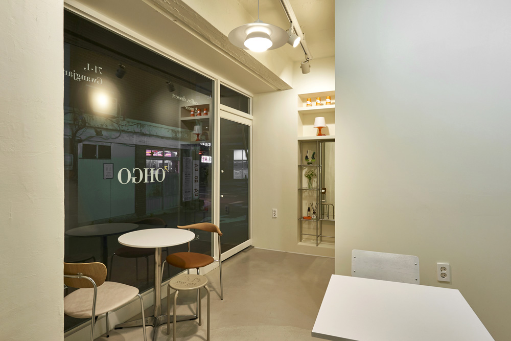 色彩丰富的咖啡厅设计-7