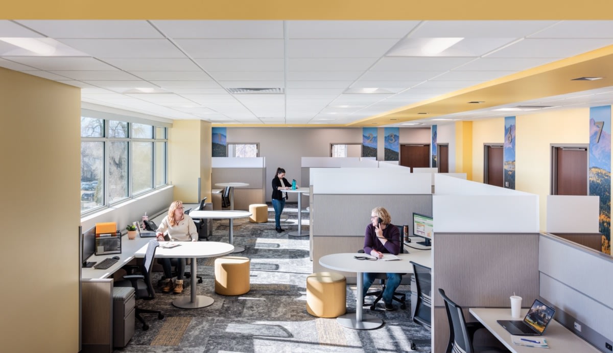 Pueblo 社区健康中心东部门诊丨美国科罗拉多丨RTA Architects-12