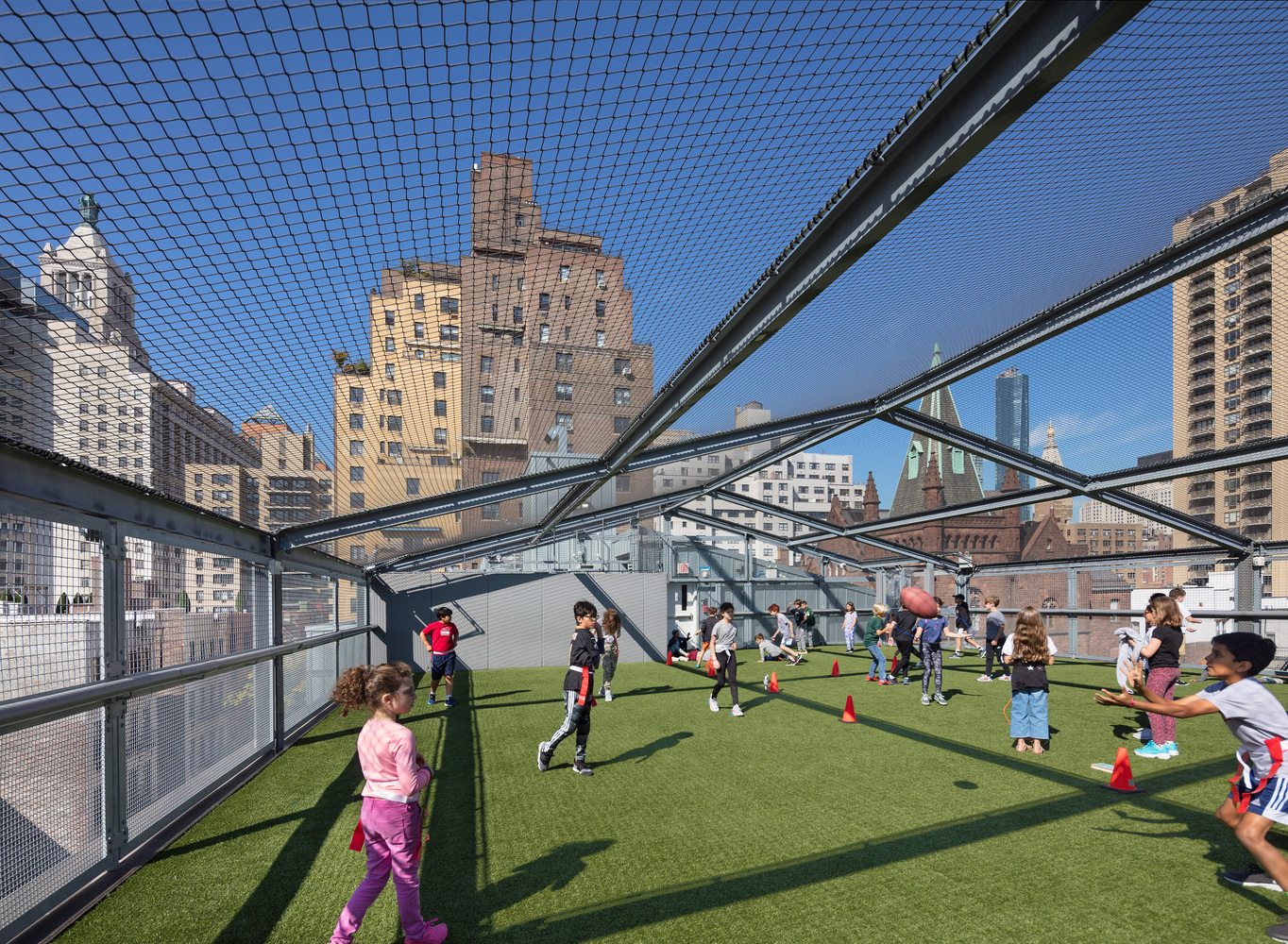 Friends Seminary School | 纽约历史建筑中的现代教育空间-40