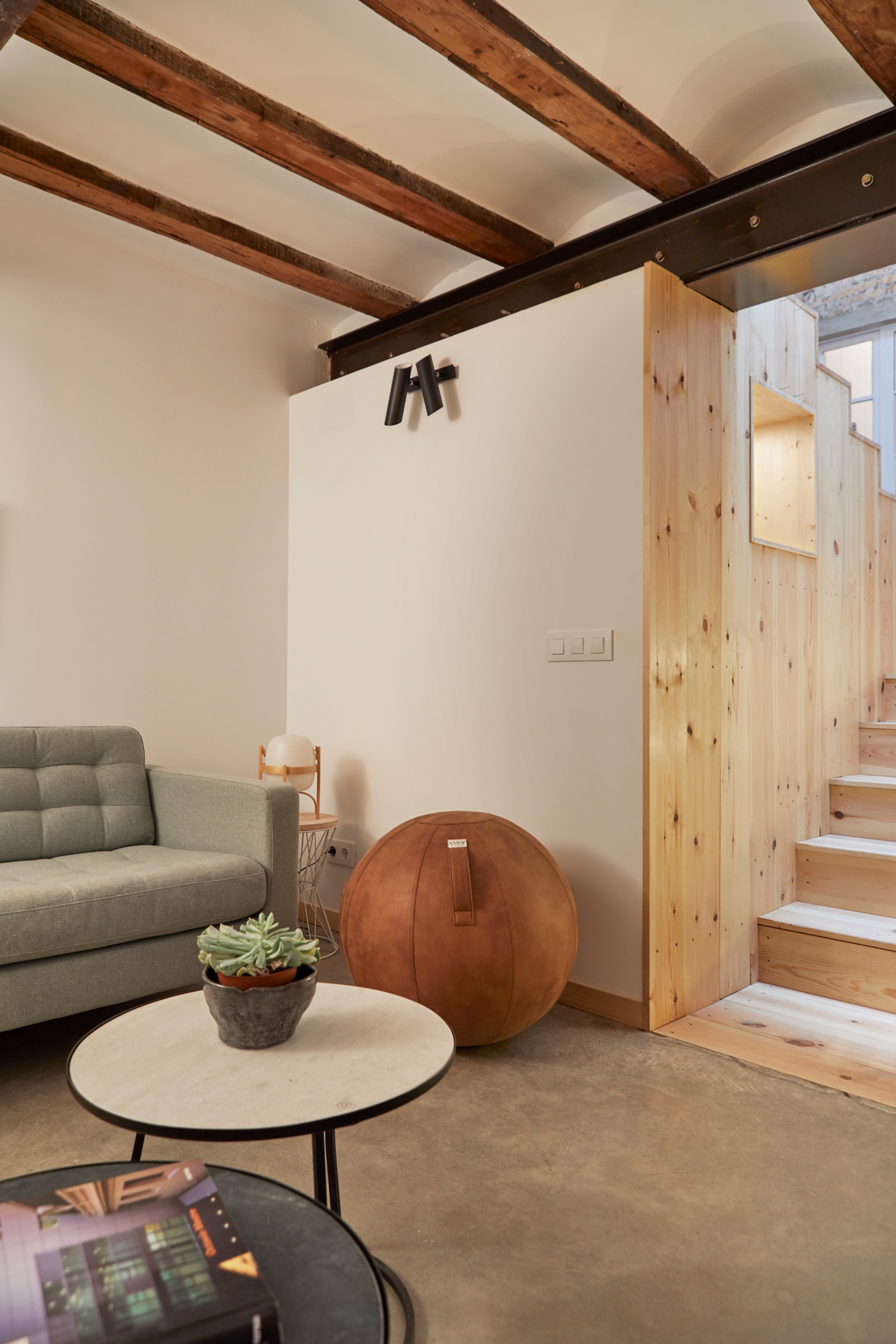 巴塞罗那共享公寓设计，打造青春活力空间-38