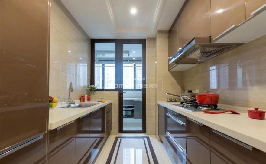 灰色++ 粉色都市人的一剂春药 | 港式轻奢风-40