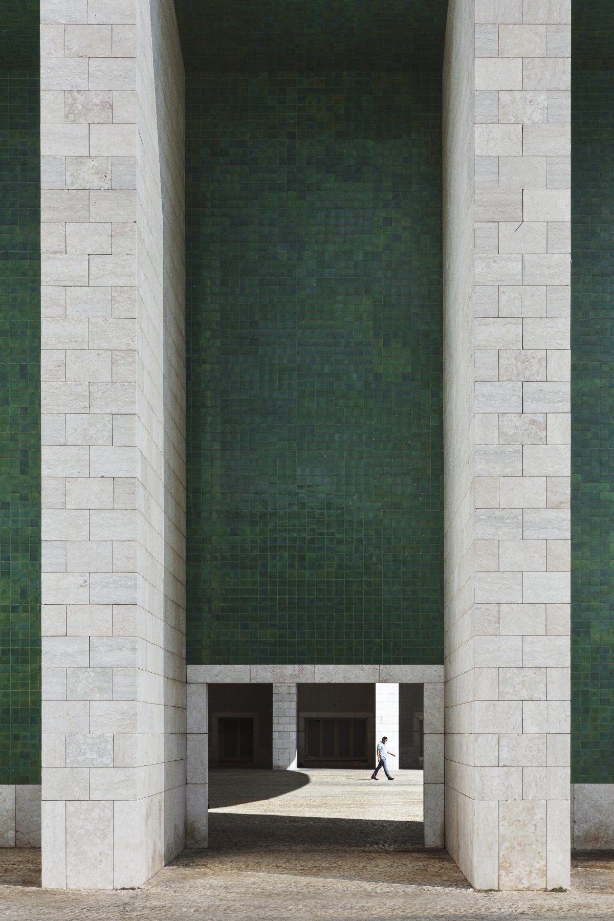 葡萄牙国家馆 | Siza 的混凝土屋顶奇迹-17