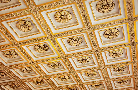 Замок Бельвуар, интерьеры в стиле историзм - 40 фото-121