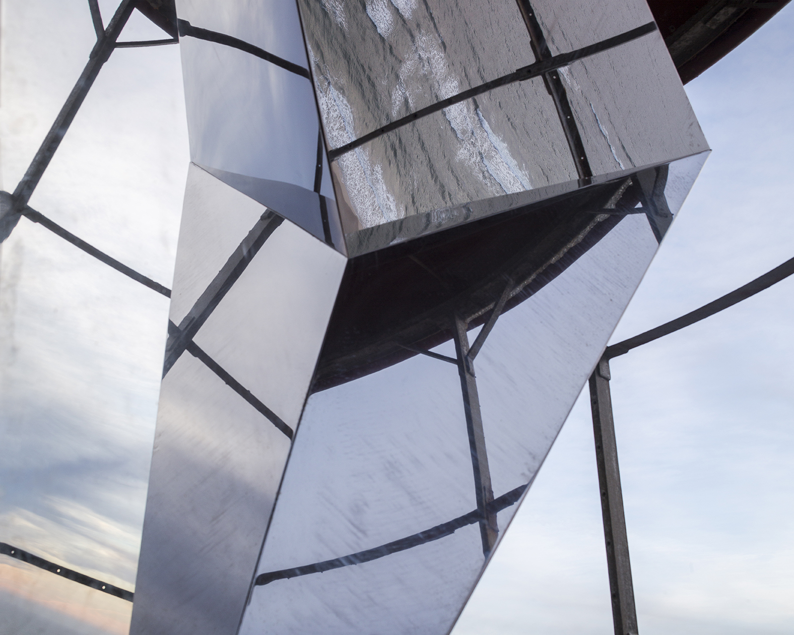 悬崖灯塔,丹麦 / JAJA Architects and BESSARDs’ STUDIO-42