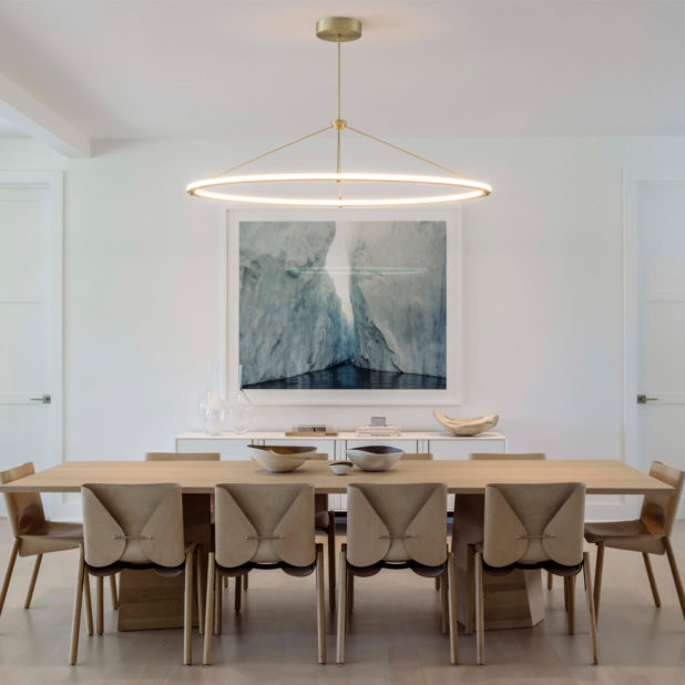 水磨坊住宅；水磨坊房屋

注：House常见可译为住宅房屋 ，可根据该词组上下文指代来选择，如果描述的是居住功能的建筑，住宅更为合适；如果仅强调一个建筑，房屋也是确切表达如果仅从原文出发最直白的翻译可以是水磨坊房屋 -10