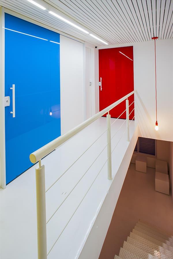 巴西 Produtora SP 艺术摄影工作室 · 经济建筑设计下的教育文化空间-6