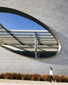 Botton Champalimaud Pancreatic Cancer Centre / Sachin Agshikar