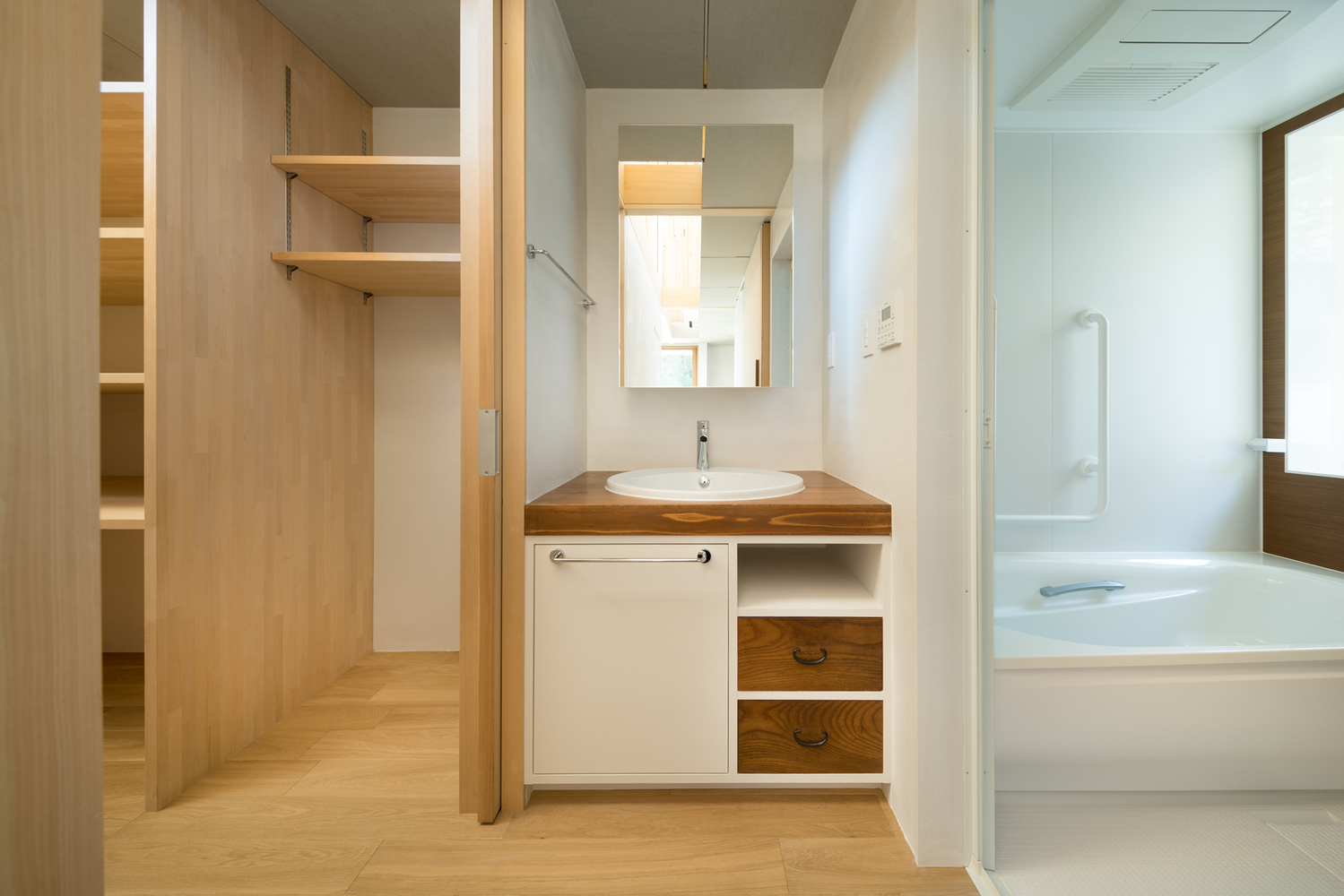 Dutch Gable Roof House  Hiroki Tominaga-43