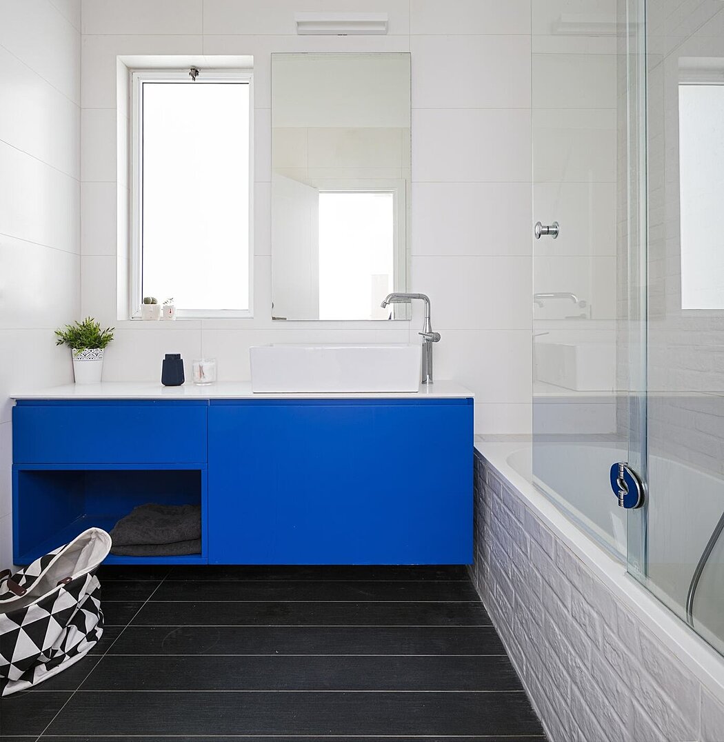 一见钟情 · 以色列特拉维夫两层住宅设计丨Studio Dulu-17