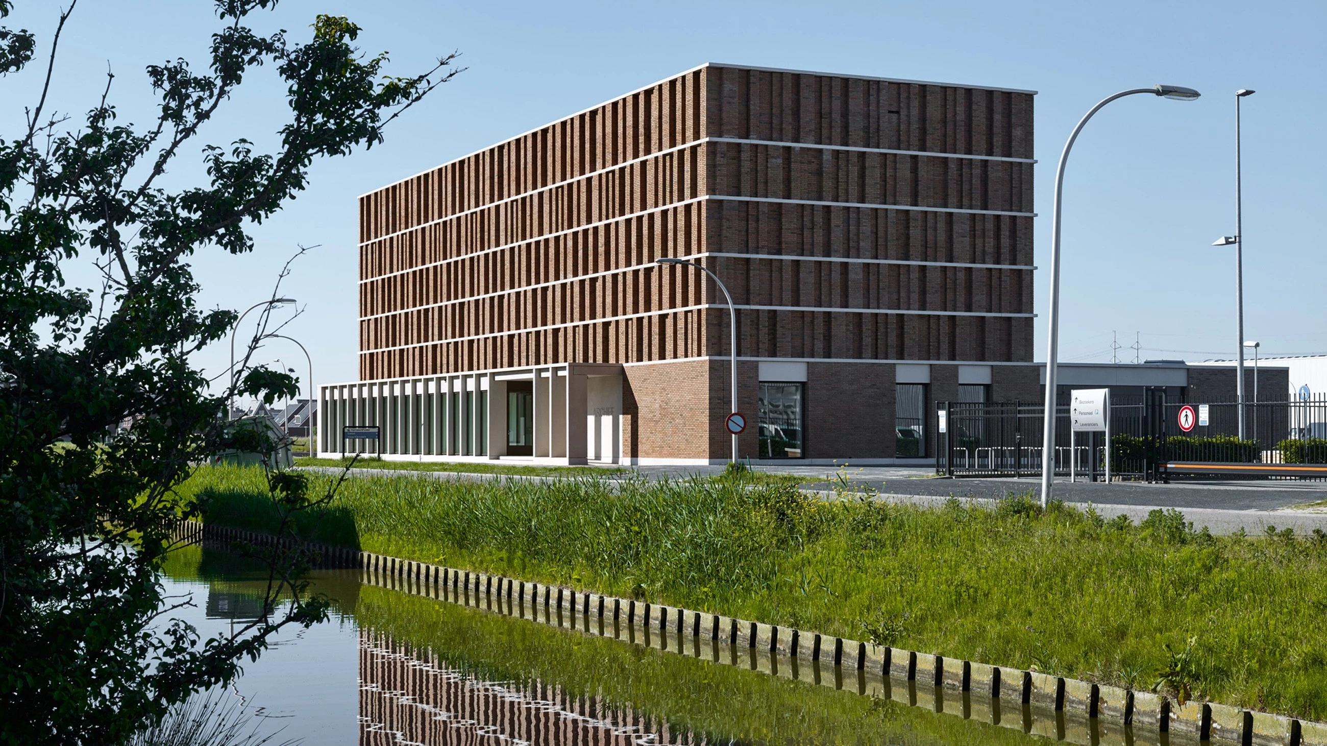 荷兰 Delft 城市档案馆-27