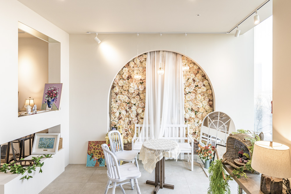 白色与木质的极简艺术 | 42 平米的精致公寓设计-13