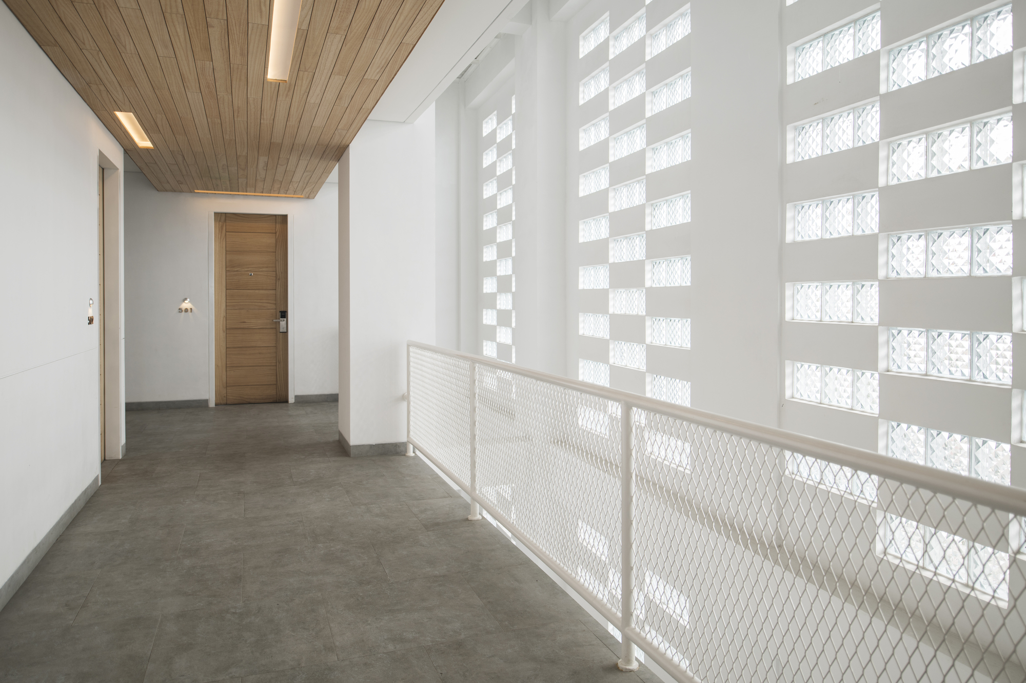 Lenora Hotel / RDMA-14