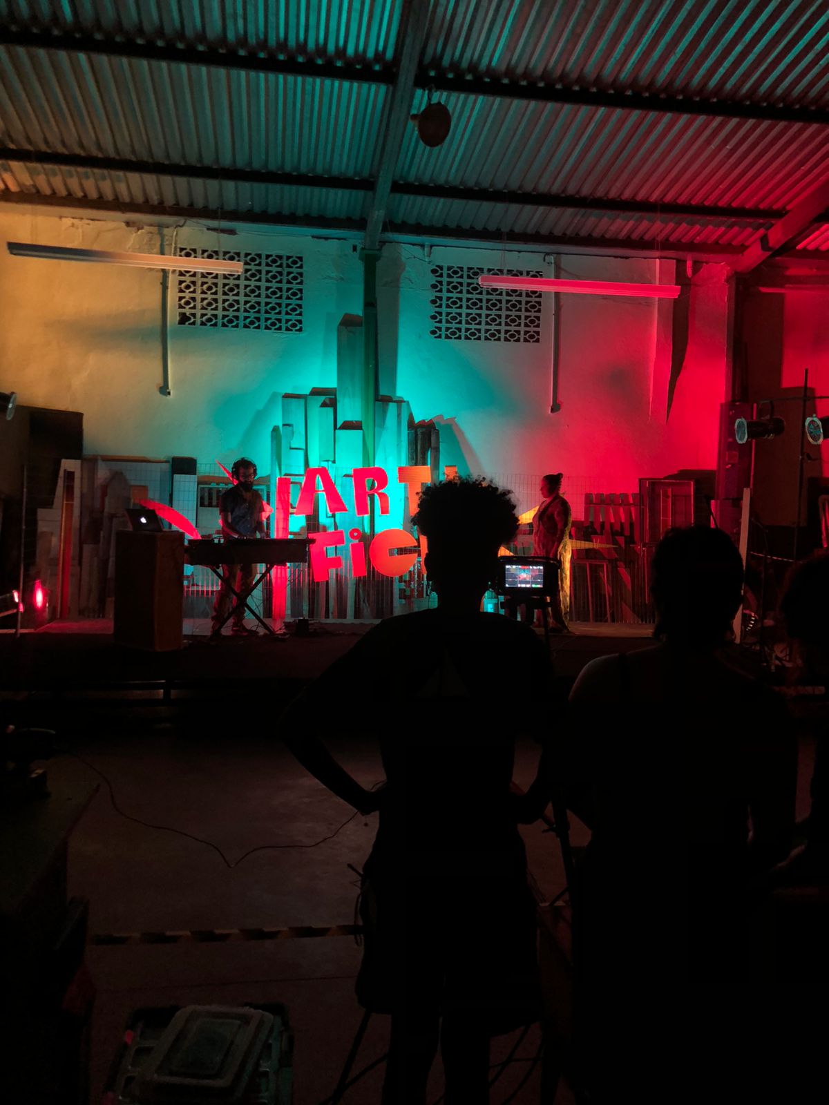 ILUMINAÇÃO E CENOGRAFIA | PROJETO ARTIFÍCIO (MG) 2022-6