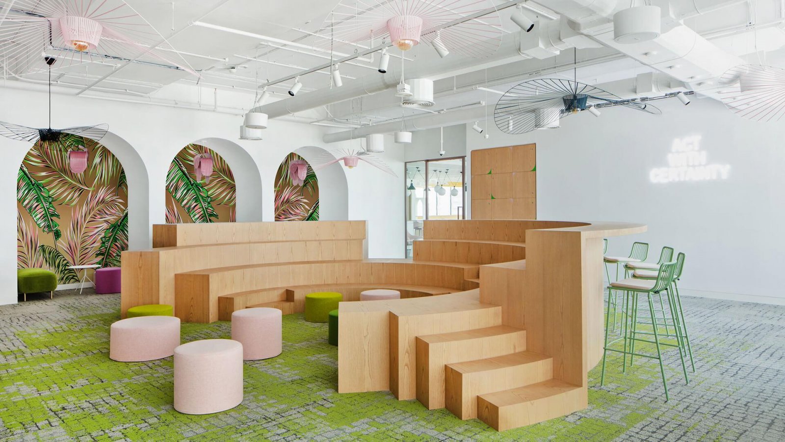 迪拜现代活力办公空间-0