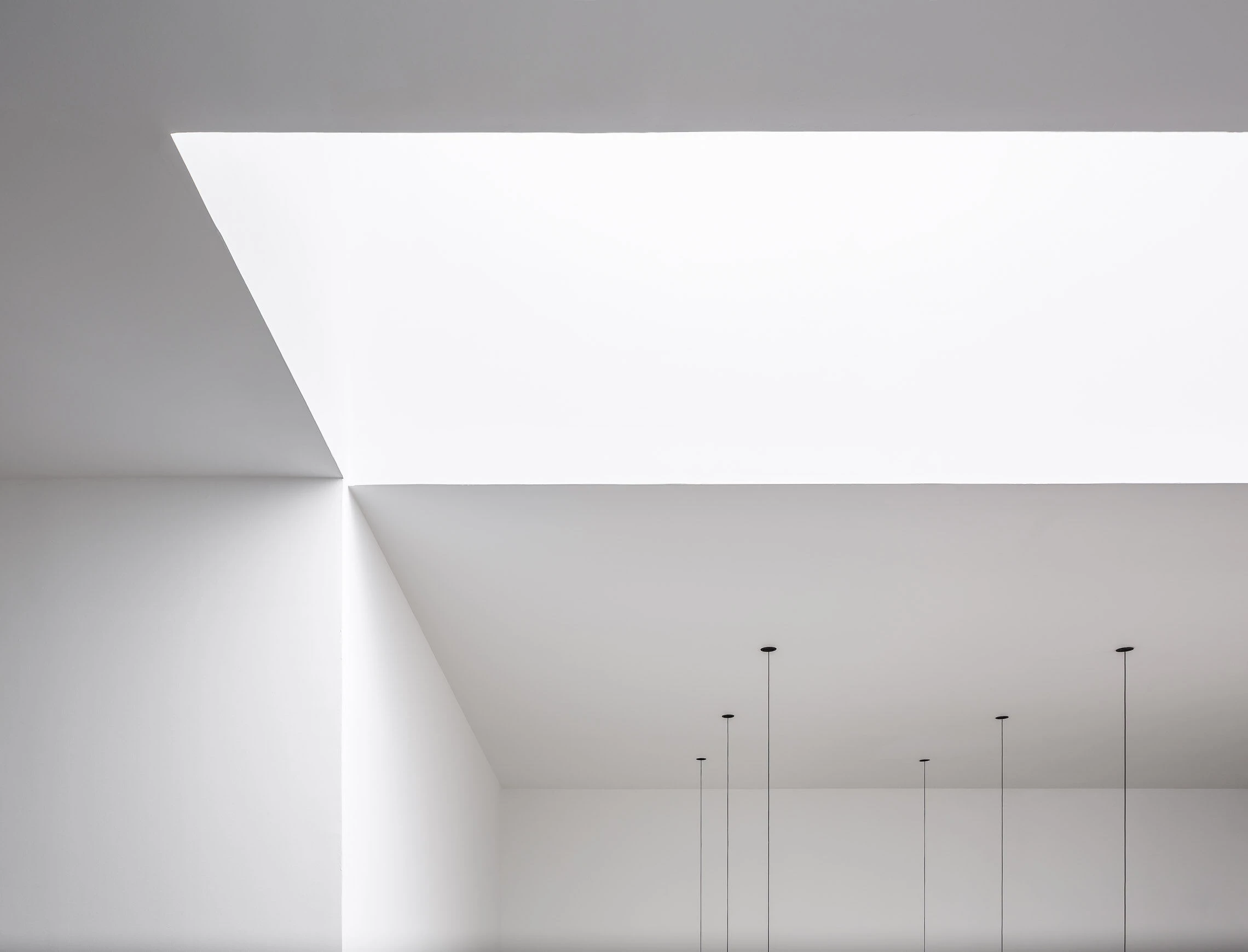 西班牙 Godella 简约现代别墅设计-37