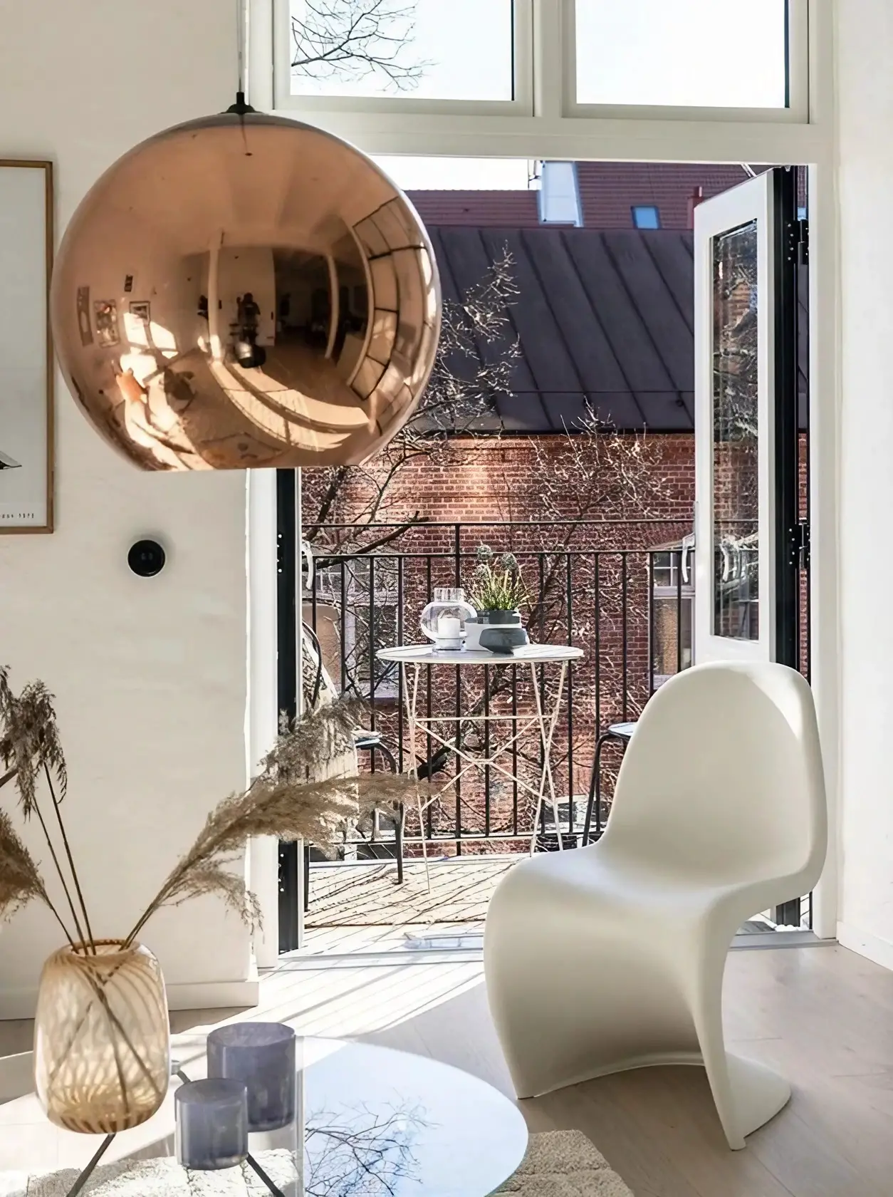 瑞典旧厂房改造的现代阳光公寓-5