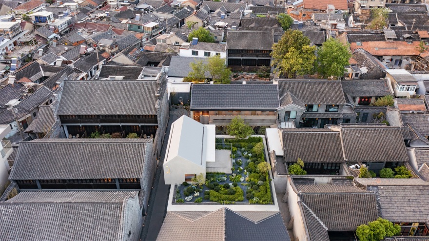 扬州广陵有熊酒店丨中国扬州丨B.L.U.E.建筑设计事务所,东南大学建筑设计研究院等-3