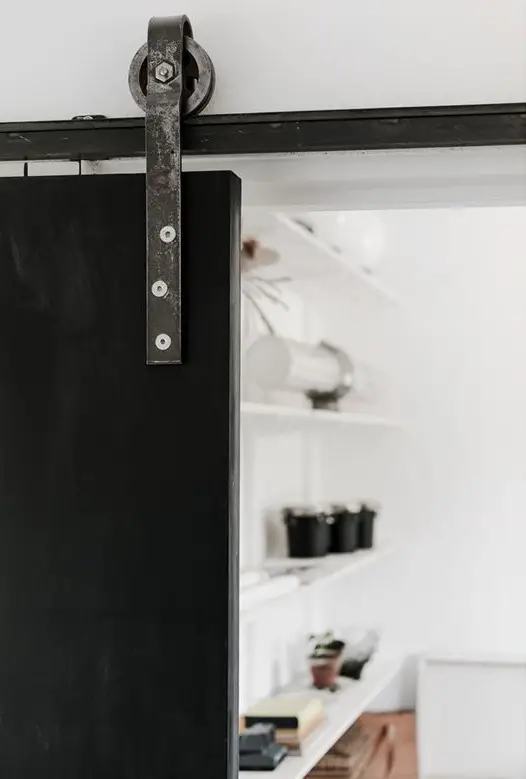 瑞典 4 米挑高多层公寓，简约现代设计展现空间魅力-13