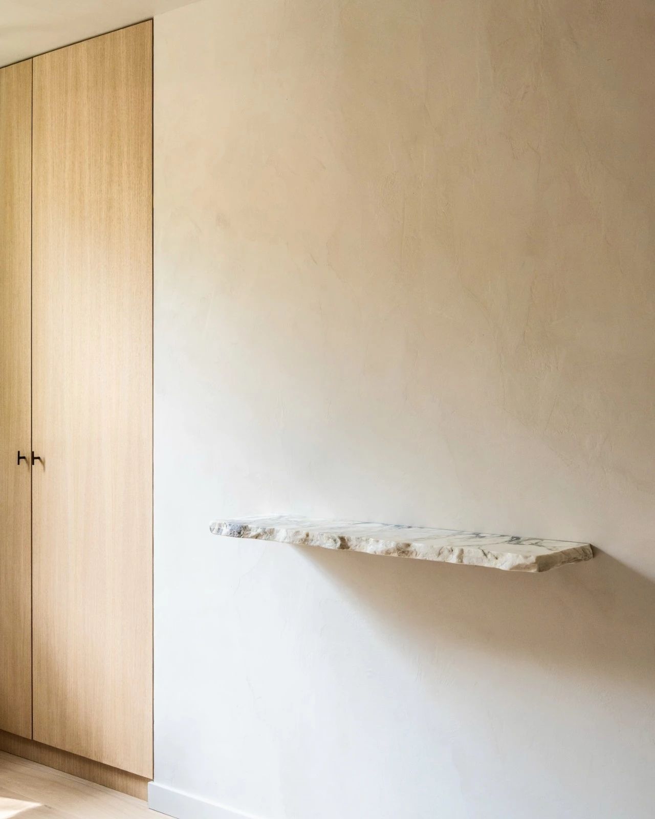 极简双工公寓设计-0