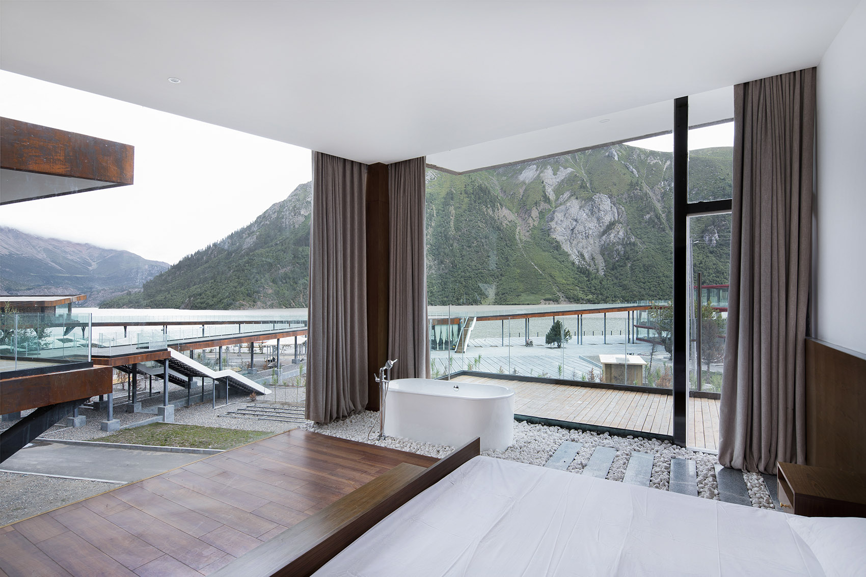 然乌湖国际自驾与房车营地，西藏 / 小隐建筑-60