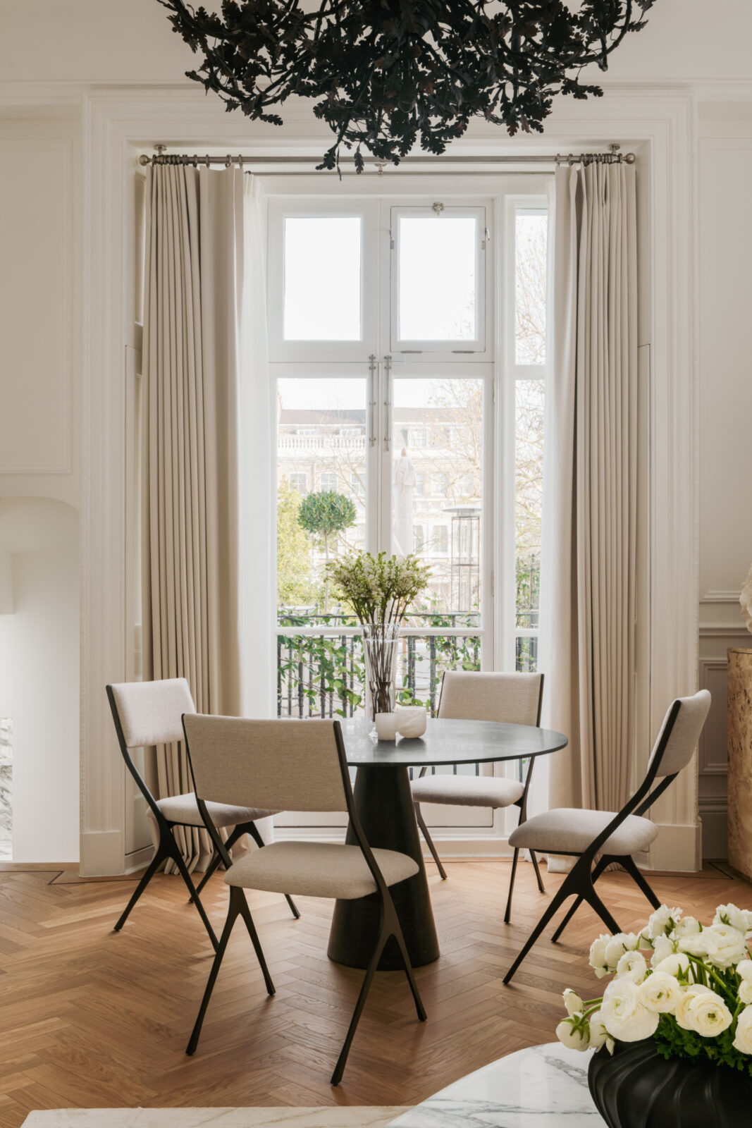 黑魅之欲88号香水 南肯辛顿款

注：Covet Noir推测是某香水名称系列，直译为黑魅之欲，N⁰88表示88号 ，South Kensington是伦敦的一个地名南肯辛顿，这里结合语境推测可能是该香水的一个特别款式名称，整体按上述方式翻译 -16