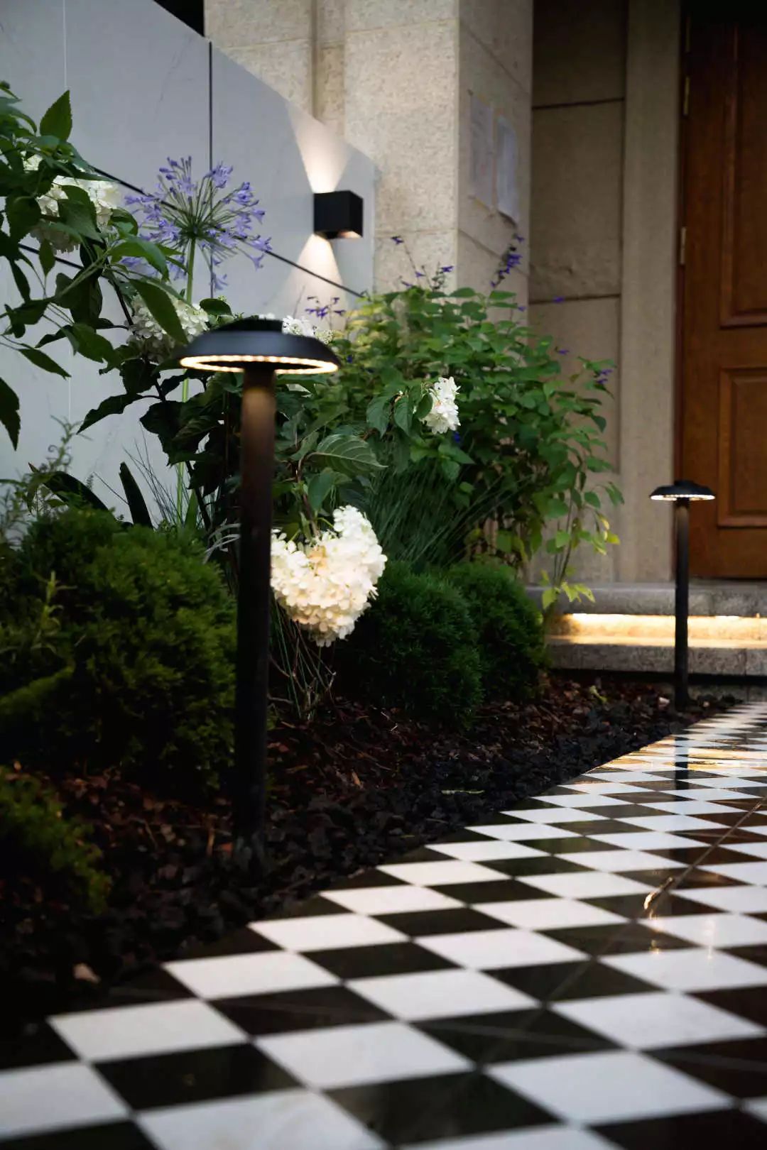 "黑白"庭院的淡雅艺术-30