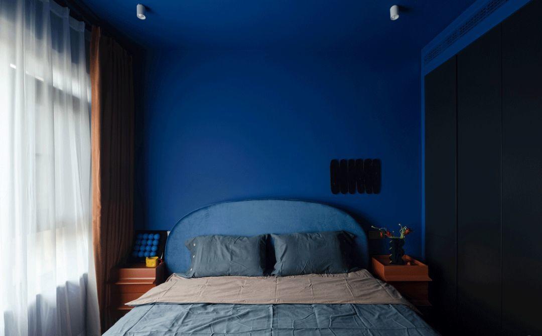 清羽设计丨平层丨粉色楼梯紫色墙壁酷炫星球-46