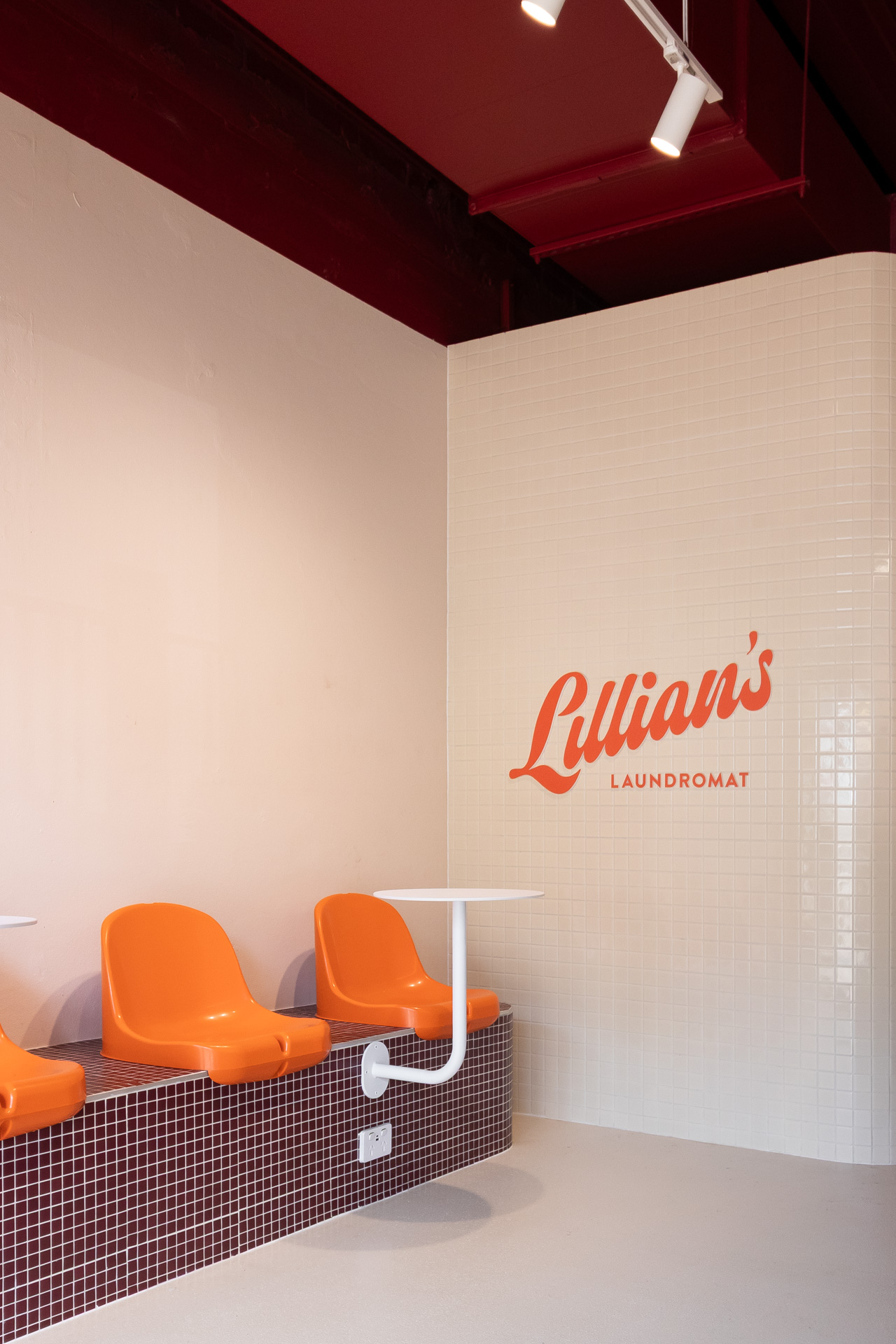 LILLIAN'S LAUNDROMAT-12