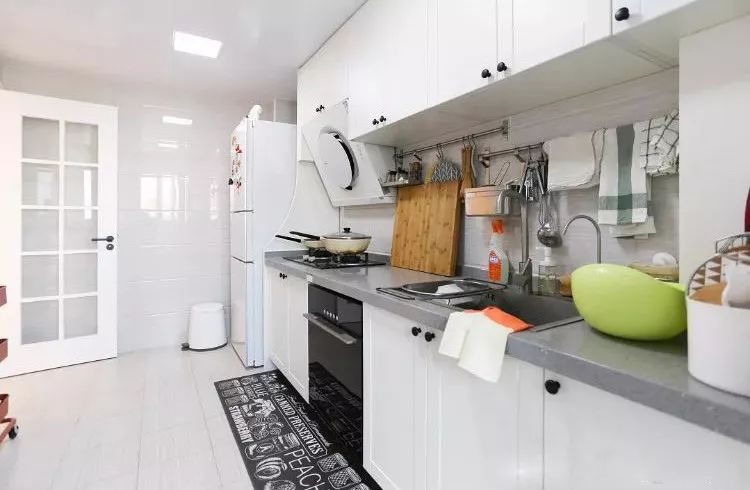 实用又美观的厨房设计-21