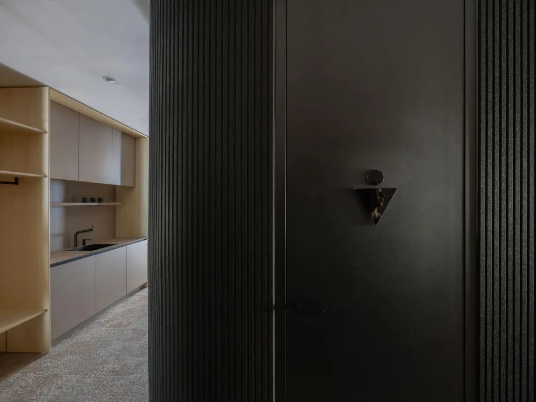 Delta Pods建筑事务所办公场所设计丨斯洛伐克布拉迪斯拉发丨Delta Pods Architects Slovakia-47