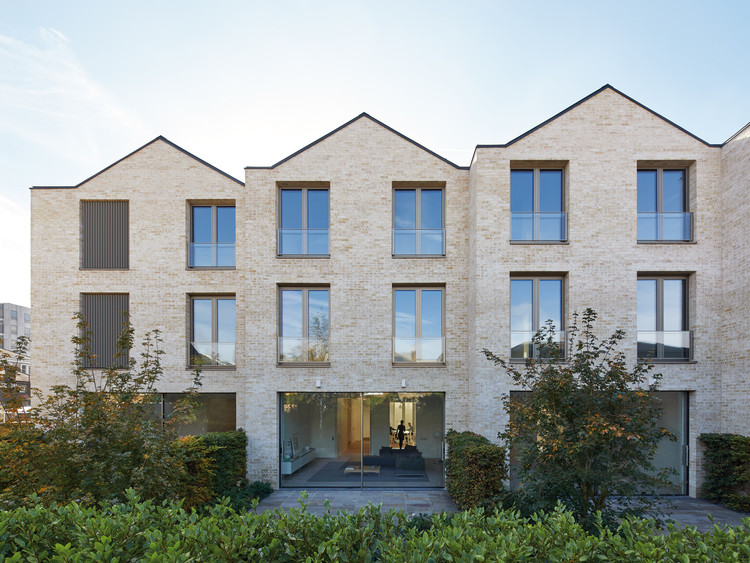 英伦风绿色住宅-2