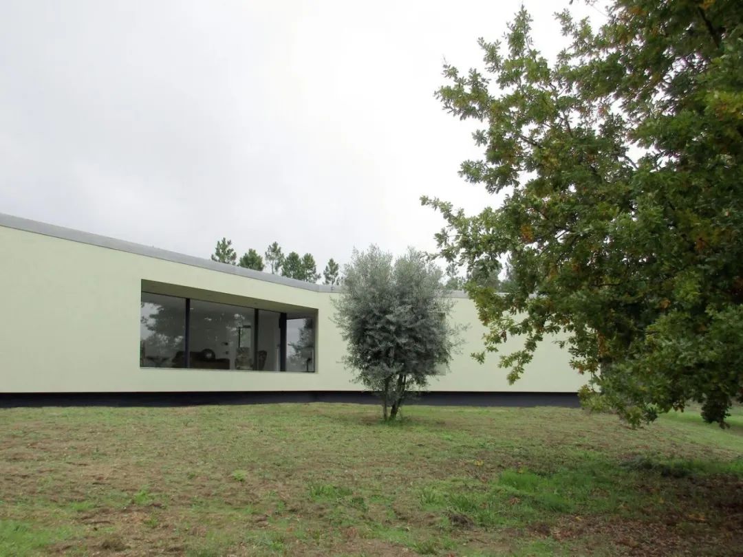 250 m²葡萄牙退休住宅-12