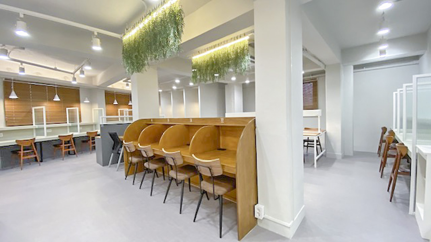 31 平简约风咖啡厅室内设计案例-9