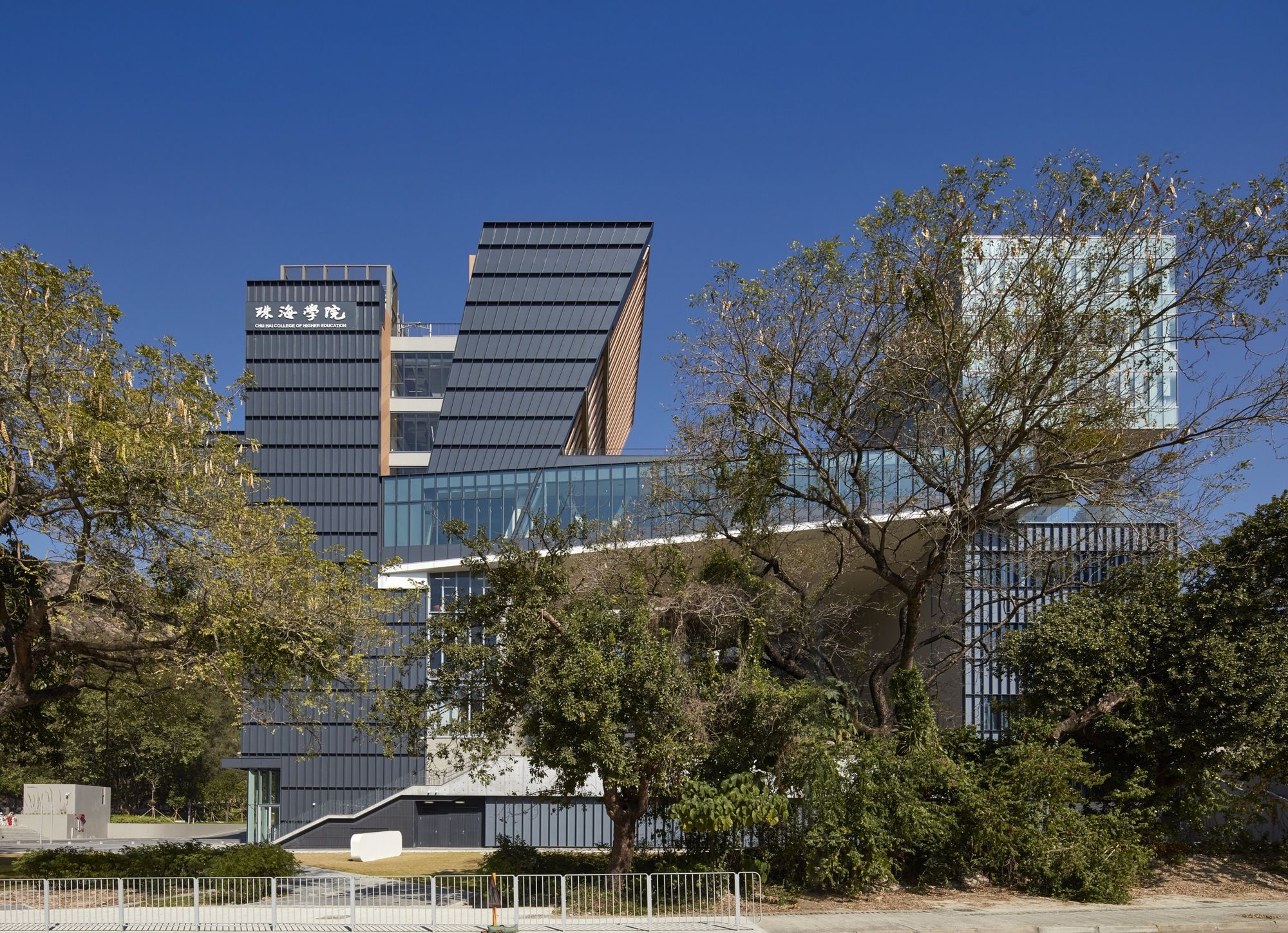 香港珠海学院新校园设计 | 迷你城市，密集连接-2